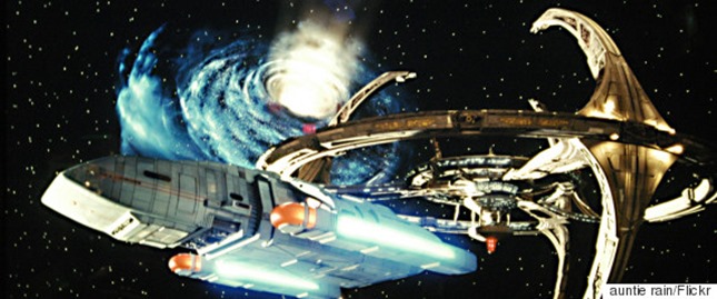r-WORMHOLE-DS9